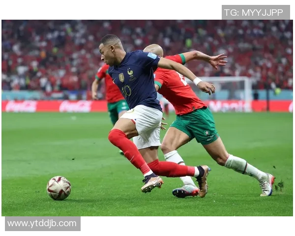 高清足球球星精彩比赛瞬间全程记录震撼画面尽显绿茵场激情